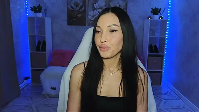 Snapshot of NikoleMills chatting on July 22, 5:21 am NikoleMills online show from July 22, 5:21 am