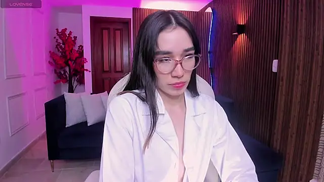 Emma caarter  online show from June 26, 3:11 am