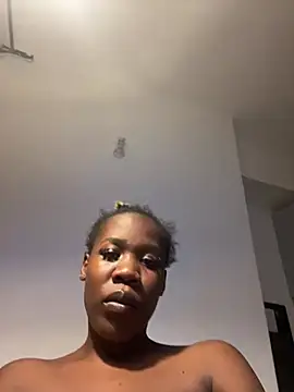 Snapshot of Sweet-Sandrah chatting on July 11, 12:13 am Sweet-Sandrah online show from July 11, 12:13 am
