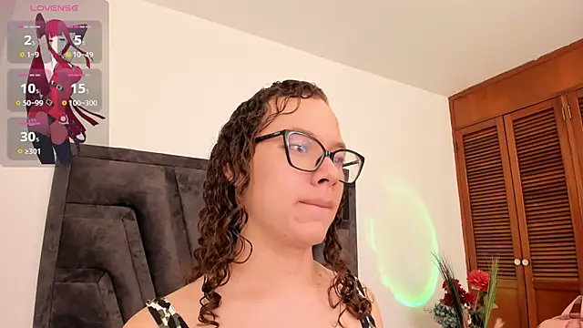 Snapshot of ParisMendez chatting on July 19, 12:31 pm ParisMendez online show from July 19, 12:31 pm