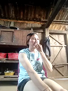 Snapshot of Seiciz chatting on June 14, 5:31 am Seiciz online show from June 14, 5:31 am