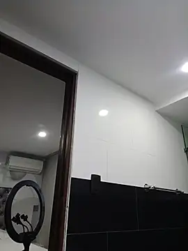 GiselleNoahX online show from July 18, 9:35 am