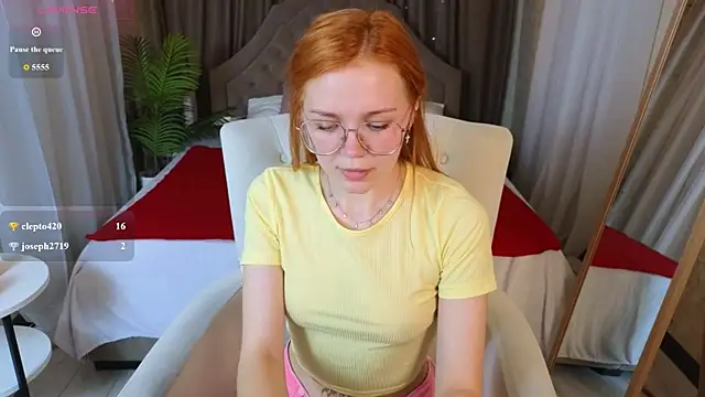 Snapshot of memymee_ chatting on July 9, 1:31 am memymee online show from July 9, 1:31 am