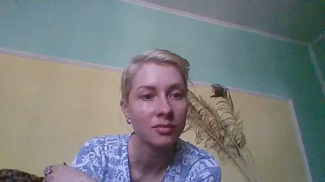 AmberandBlond online show from June 20, 1:03 pm