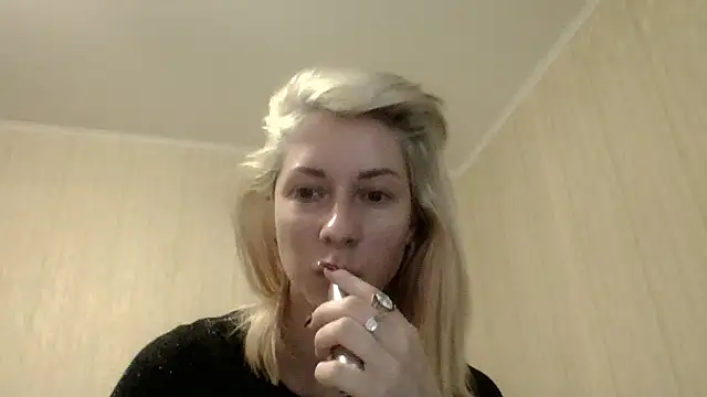 AmberandBlond online show from June 28, 8:31 am