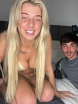 TaysummerB online show from June 10, 9:25 pm