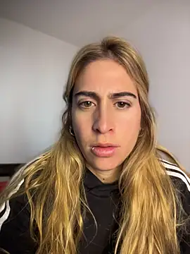 NicoleWilder online show from July 6, 12:24 pm