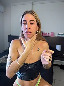 NicoleWilder online show from July 17, 1:18 pm