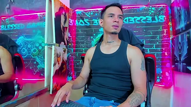Snapshot of Angel_Blessed chatting on June 11, 12:25 pm Angel Blessed online show from June 11, 12:25 pm