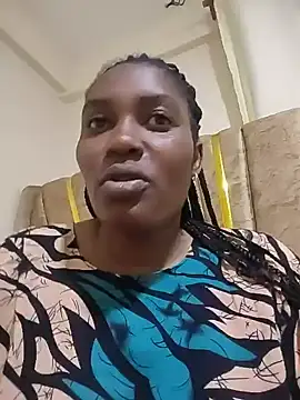 Snapshot of Diva_2000 chatting on June 10, 10:52 pm Diva 2000 online show from June 10, 10:52 pm