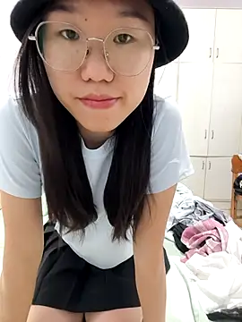 xiaomin666 online show from July 27, 6:15 pm