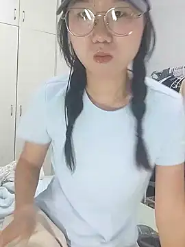 xiaomin666 online show from July 31, 9:03 pm