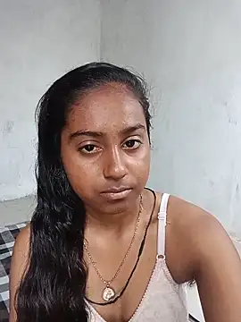Snapshot of Anjali-8905 chatting on June 17, 7:33 am Anjali-8905 online show from June 17, 7:33 am
