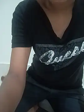 Snapshot of Riya5677 chatting on June 24, 3:16 am Riya5677 online show from June 24, 3:16 am