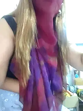 Snapshot of horny_janny chatting on July 20, 5:33 am horny janny online show from July 20, 5:33 am