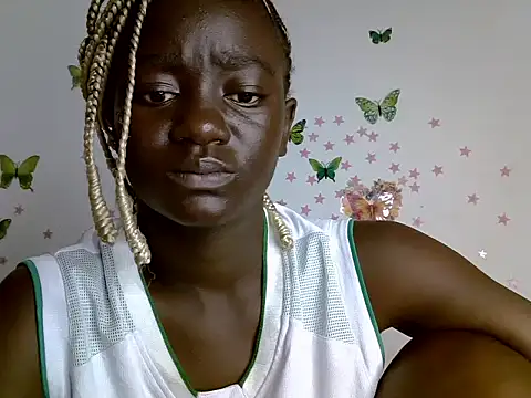 Snapshot of petiteebony254 chatting on June 16, 6:54 pm petiteebony254 online show from June 16, 6:54 pm