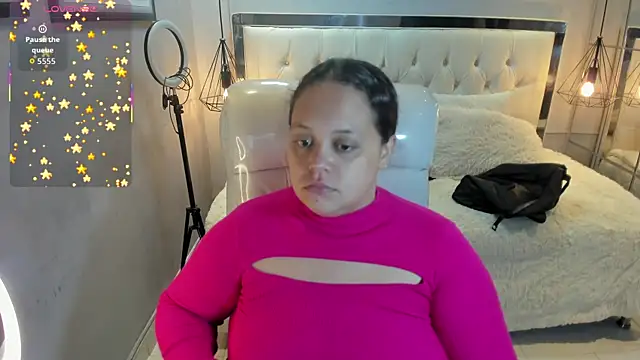 Snapshot of zara_moon1 chatting on June 29, 4:08 am zara moon1 online show from June 29, 4:08 am