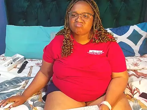 Snapshot of MISS_BLACKBERY chatting on June 11, 11:47 pm MISS BLACKBERY online show from June 11, 11:47 pm