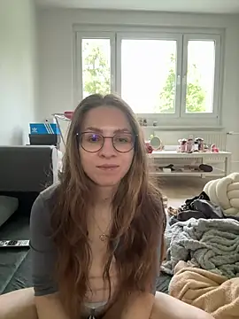 Isabella honey online show from June 16, 5:37 pm
