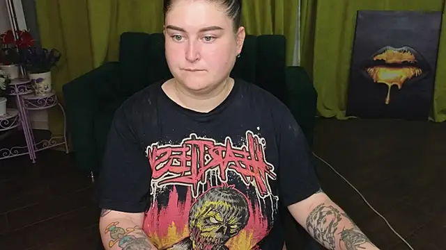 Snapshot of CessieBler chatting on June 30, 5:36 pm CessieBler online show from June 30, 5:36 pm