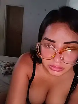 Snapshot of K_AriDoll chatting on June 19, 7:17 pm K AriDoll online show from June 19, 7:17 pm