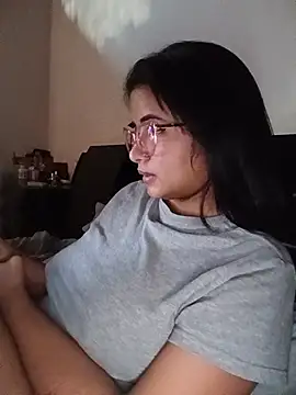 Snapshot of K_AriDoll chatting on July 28, 3:21 pm K AriDoll online show from July 28, 3:21 pm