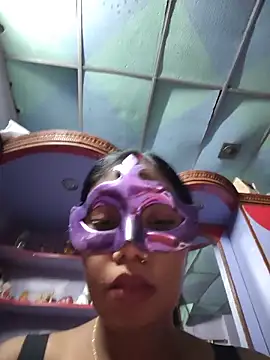 Snapshot of rashmi007 chatting on June 12, 6:07 pm rashmi007 online show from June 12, 6:07 pm