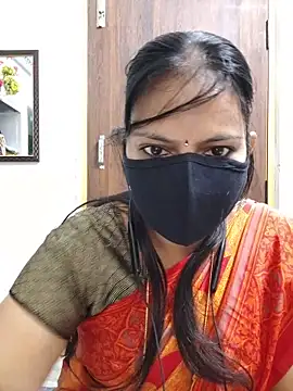 Snapshot of Tamil_white_beauty chatting on June 18, 8:25 am Tamil white beauty online show from June 18, 8:25 am