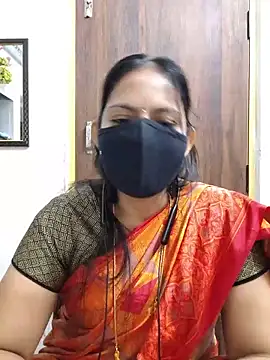 Snapshot of Tamil_white_beauty chatting on June 18, 9:14 am Tamil white beauty online show from June 18, 9:14 am