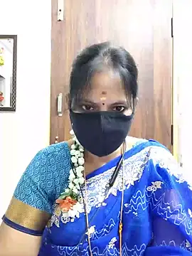 Snapshot of Tamil_white_beauty chatting on July 6, 4:20 pm Tamil white beauty online show from July 6, 4:20 pm