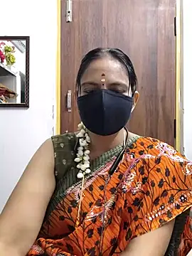 Snapshot of Tamil_white_beauty chatting on July 13, 3:26 pm Tamil white beauty online show from July 13, 3:26 pm