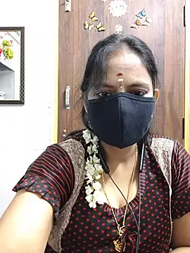 Snapshot of Tamil_white_beauty chatting on July 19, 2:54 pm Tamil white beauty online show from July 19, 2:54 pm