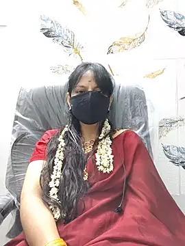 Snapshot of Tamil_white_beauty chatting on July 28, 9:03 pm Tamil white beauty online show from July 28, 9:03 pm