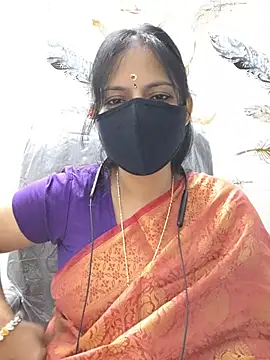 Snapshot of Tamil_white_beauty chatting on July 29, 1:20 pm Tamil white beauty online show from July 29, 1:20 pm
