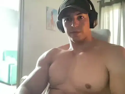 Snapshot of ChrisMattX chatting on June 18, 1:59 pm ChrisMattX online show from June 18, 1:59 pm