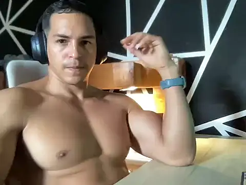 Snapshot of ChrisMattX chatting on June 26, 12:42 pm ChrisMattX online show from June 26, 12:42 pm