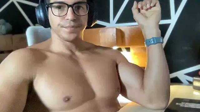 Snapshot of ChrisMattX chatting on July 21, 1:02 pm ChrisMattX online show from July 21, 1:02 pm