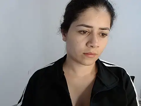 Luna zoe online show from July 8, 4:22 pm