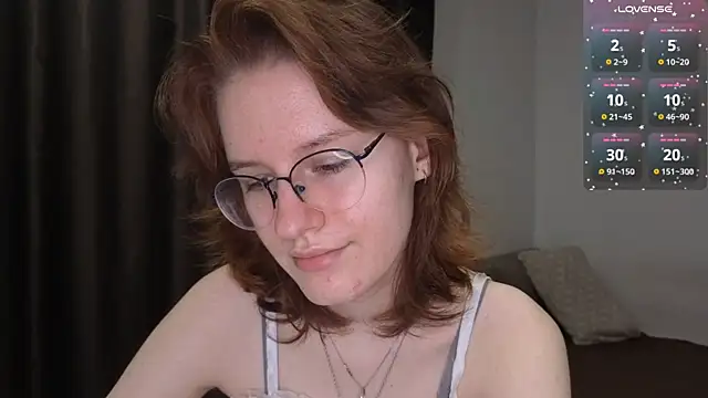 Snapshot of PliantMissus chatting on June 25, 7:18 pm PliantMissus online show from June 25, 7:18 pm