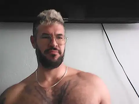 Snapshot of mrbighairychest chatting on July 9, 3:49 pm mrbighairychest online show from July 9, 3:49 pm