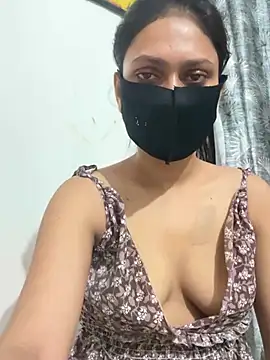 Snapshot of kavyq3791 chatting on July 25, 3:04 am kavyq3791 online show from July 25, 3:04 am