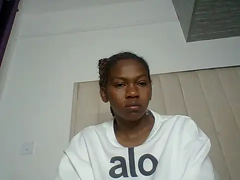 Snapshot of sexy_aurora444 chatting on June 19, 2:38 am sexy aurora444 online show from June 19, 2:38 am