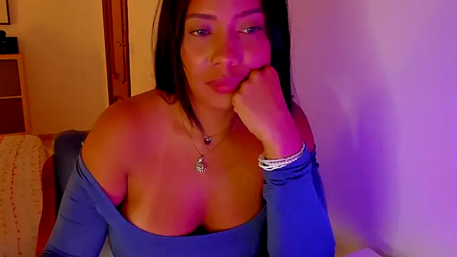 NicolePasqualott online show from September 13, 8:19 pm