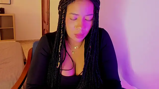 NicolePasqualott online show from October 15, 8:31 pm