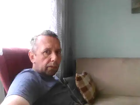 Snapshot of RafalekRozmarynowski81 chatting on July 7, 5:10 am RafalekRozmarynowski81 online show from July 7, 5:10 am