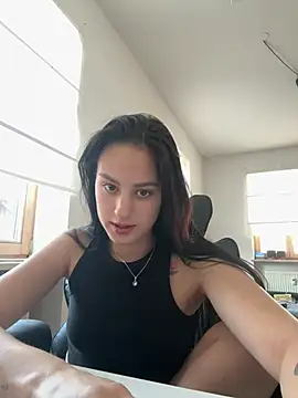 MisssMiaaa17 online show from June 25, 9:14 am
