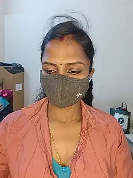 Snapshot of YALINITWO7_TAMIL chatting on June 18, 7:52 am YALINITWO7 TAMIL online show from June 18, 7:52 am