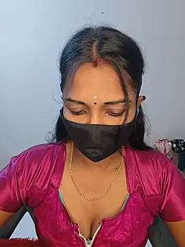 Snapshot of YALINITWO7_TAMIL chatting on July 16, 5:13 am YALINITWO7 TAMIL online show from July 16, 5:13 am