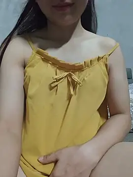 Snapshot of camri-zz chatting on July 4, 2:56 pm camri-zz online show from July 4, 2:56 pm