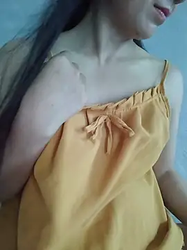 Snapshot of camri-zz chatting on July 27, 10:33 am camri-zz online show from July 27, 10:33 am